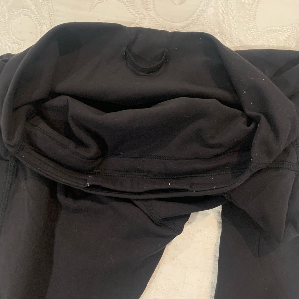 Wunder Train High-Rise Tight with Pockets 25’ size small/4 - Picture 4 of 4